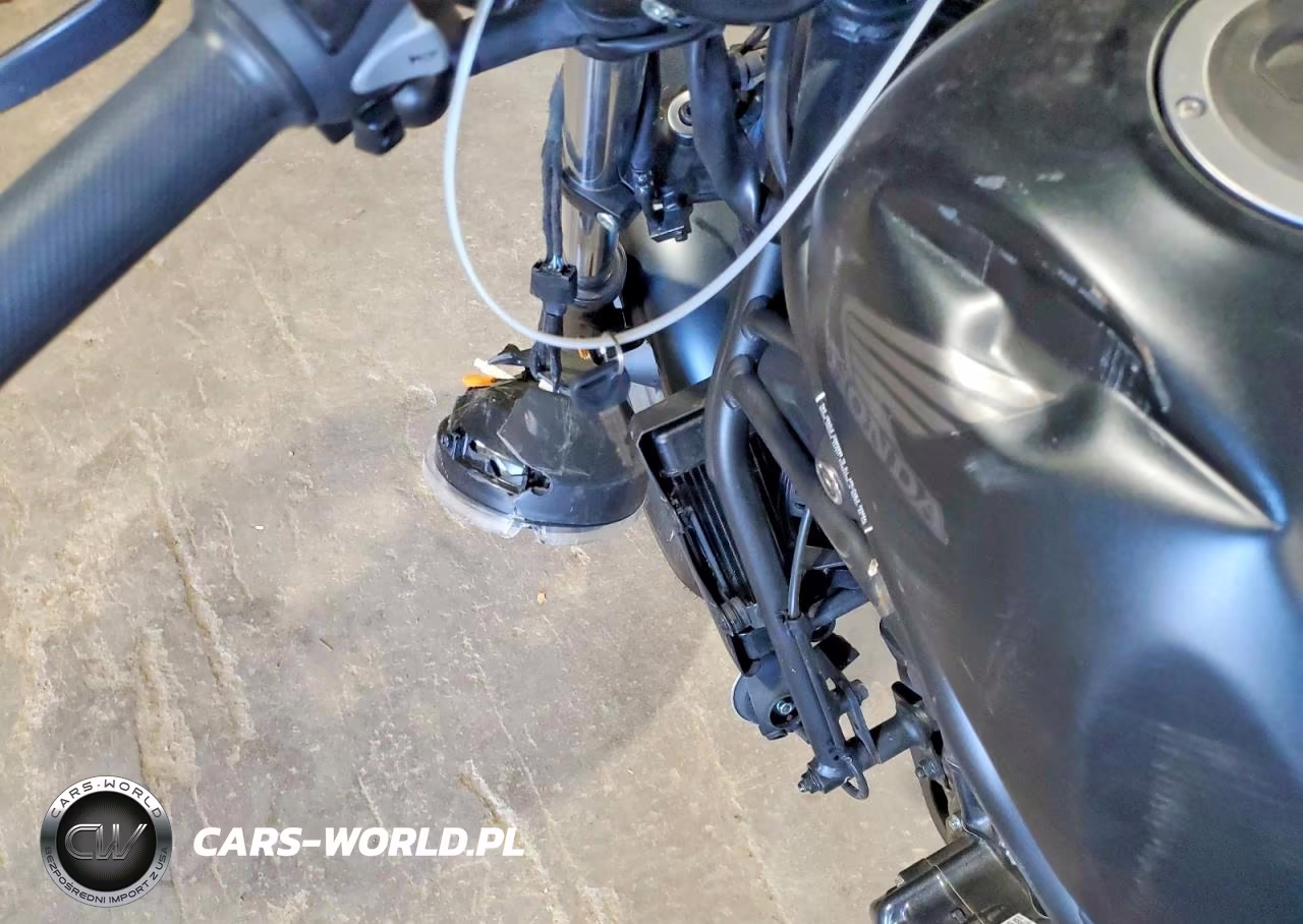 2025 Honda Cmx300 VIN:MLHNC5308S5800618 - 8