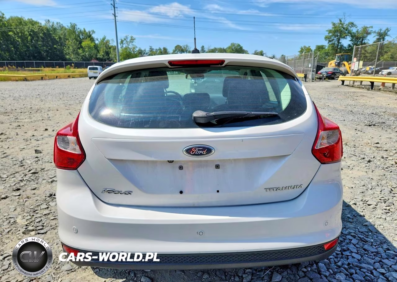 2012 Ford Focus Titanium VIN:1FAHP3N23CL289300 - 6