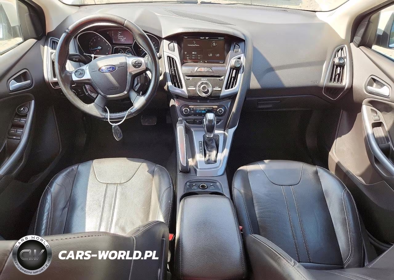 2012 Ford Focus Titanium VIN:1FAHP3N23CL289300 - 8