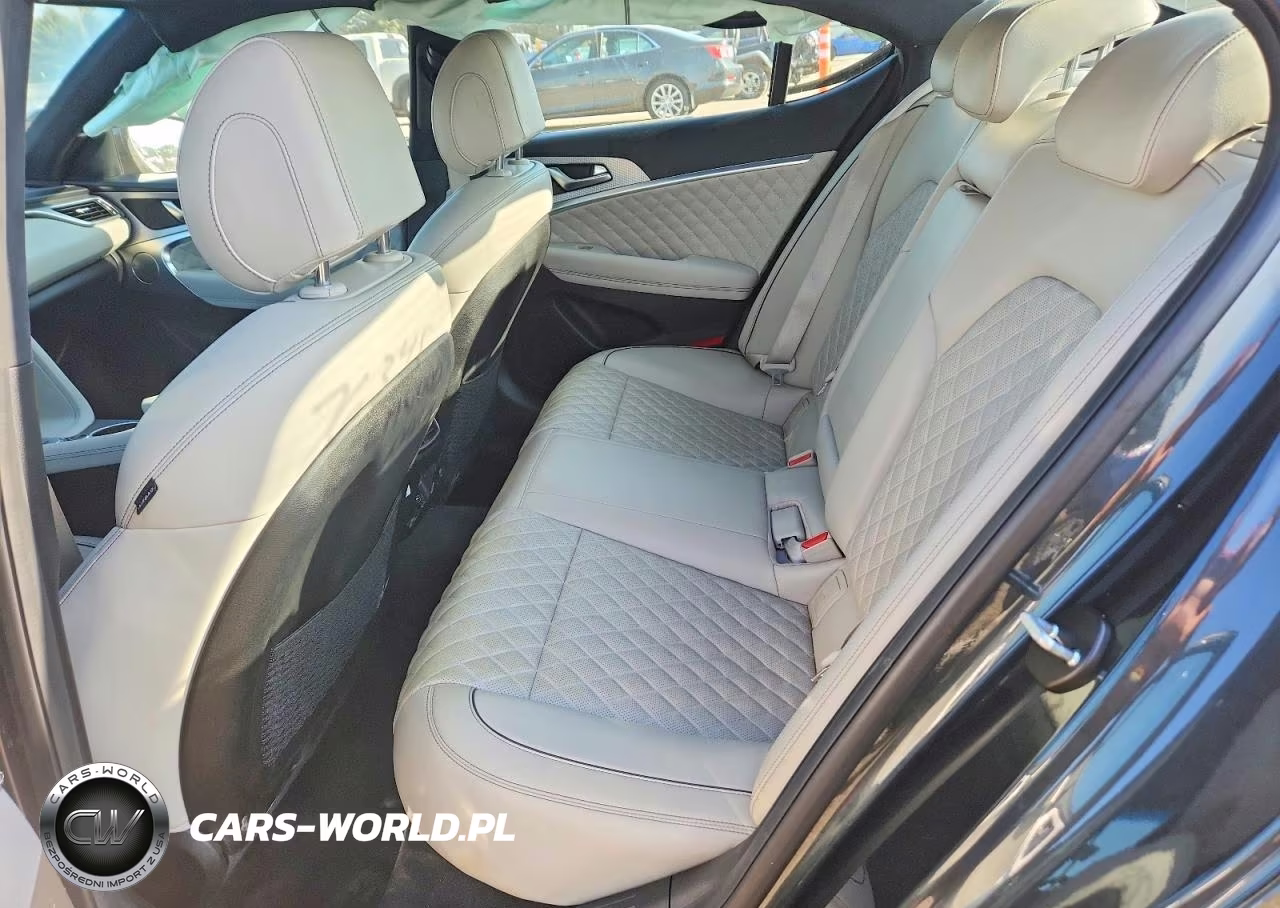 2023 Genesis G70 3.3T Standard VIN:KMTG54TE4PU120998 - 10
