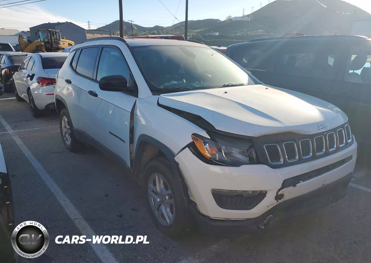 2018 Jeep Compass Sport VIN:3C4NJDAB7JT191284 - 4