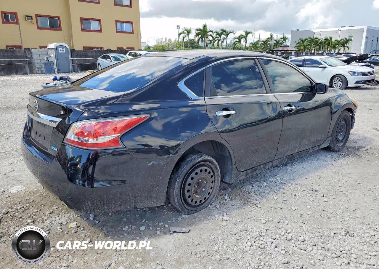 2014 Nissan Altima 2.5 VIN:1N4AL3AP0EC411242 - 3