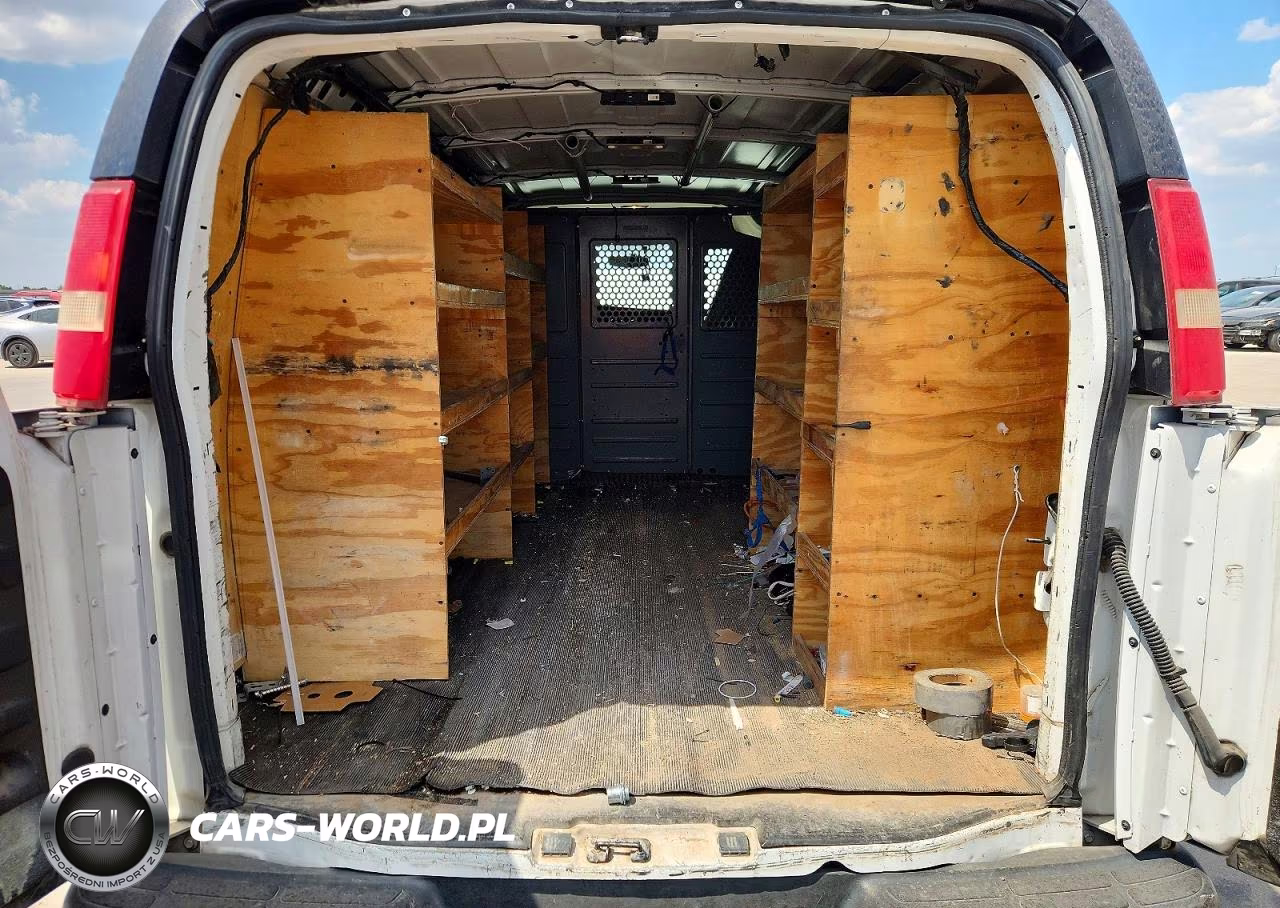2016 GMC Savana G2500 VIN:1GTW7AFF2G1902189 - 10
