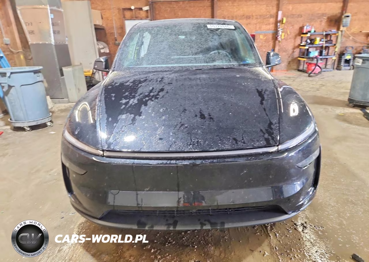 2026 Tesla Model Y VIN:7SAYGDEE9TA672235 - 5