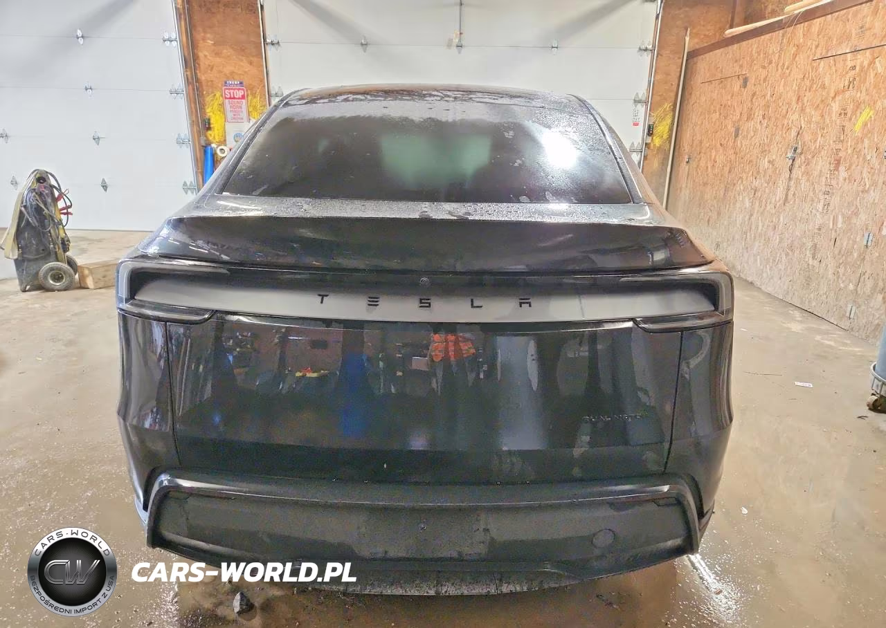 2026 Tesla Model Y VIN:7SAYGDEE9TA672235 - 6