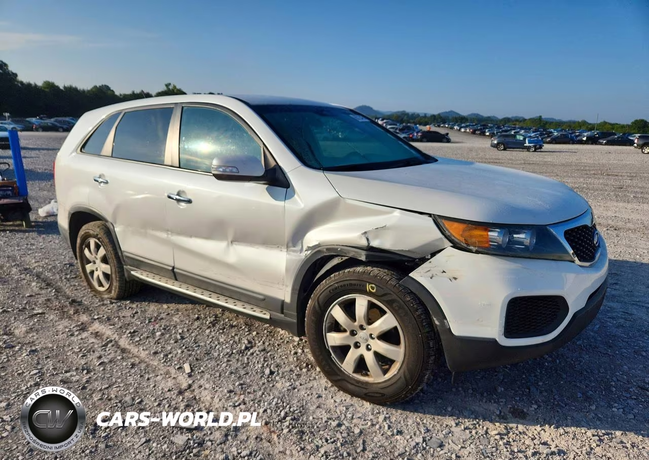 2012 Kia Sorento Lx VIN:5XYKT3A1XCG222410 - 4