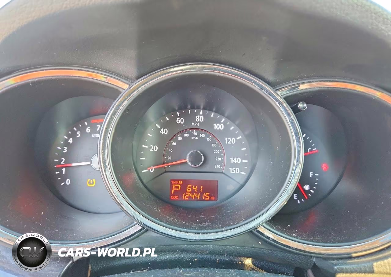 2012 Kia Sorento Lx VIN:5XYKT3A1XCG222410 - 9