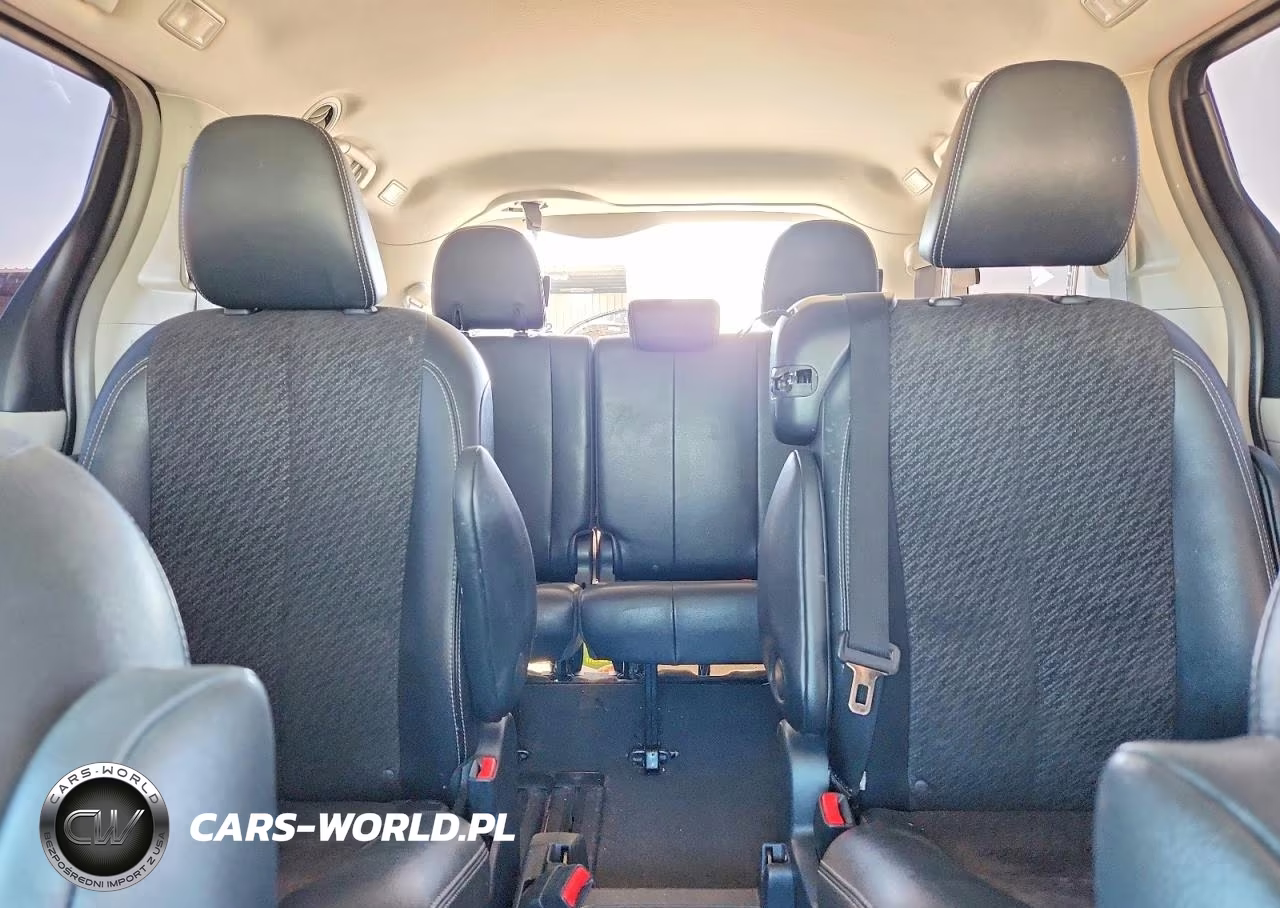 2012 Toyota Sienna Sport VIN:5TDXK3DC8CS236072 - 10