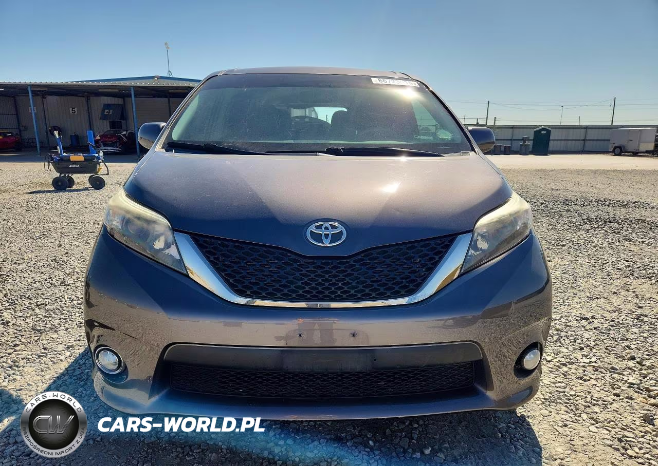 2012 Toyota Sienna Sport VIN:5TDXK3DC8CS236072 - 5