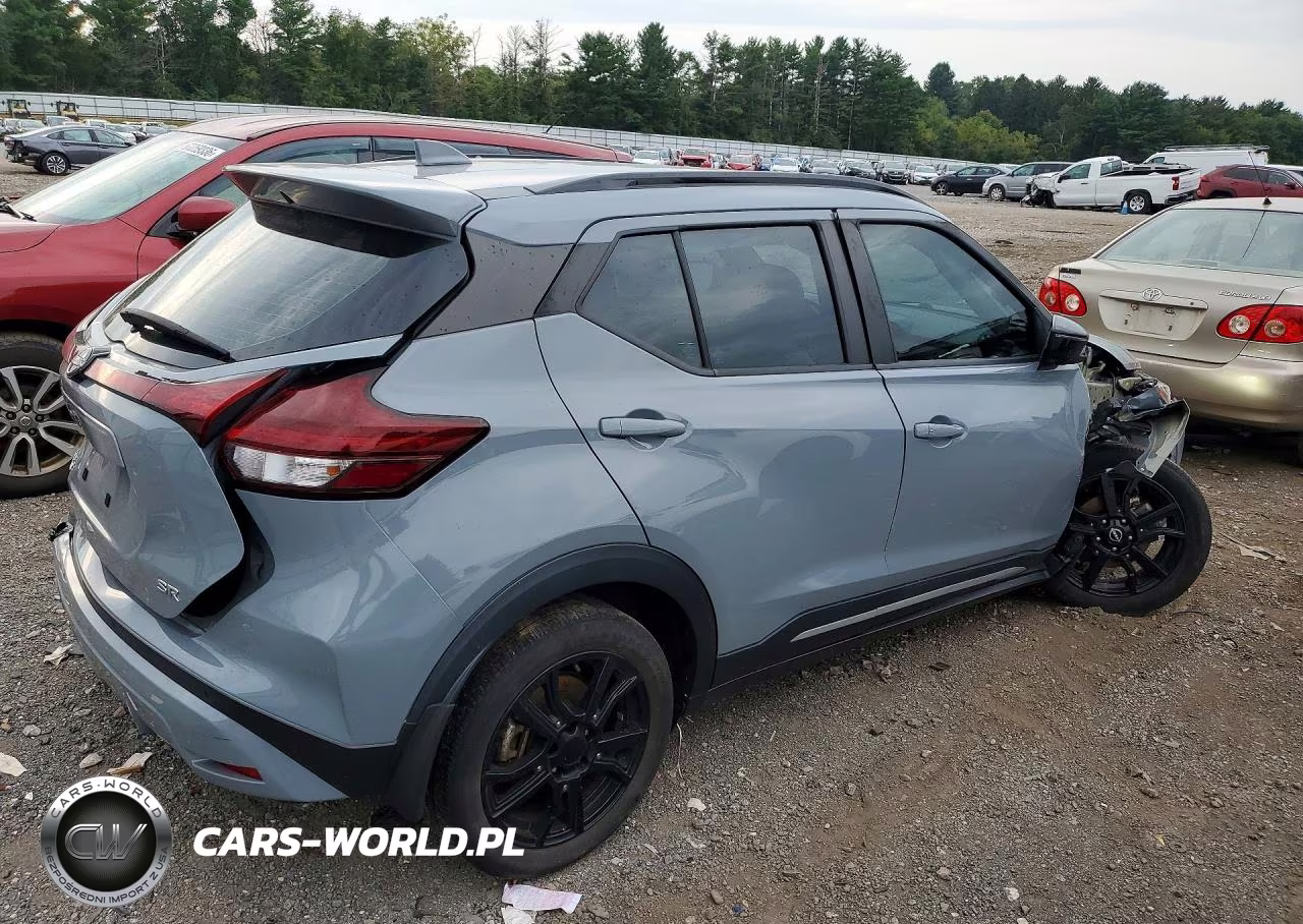 2022 Nissan Kicks Sr VIN:3N1CP5DV0NL510728 - 3