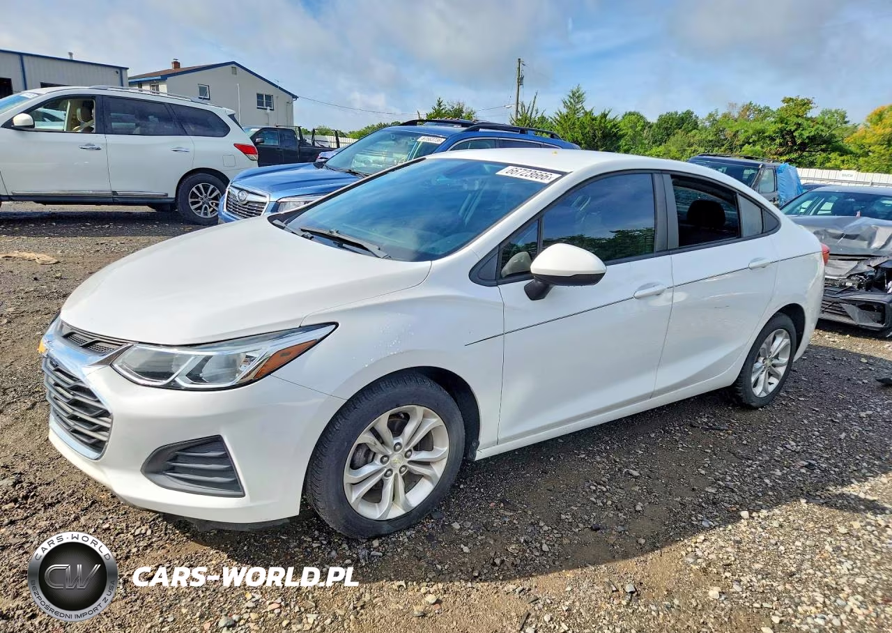 2019 Chevrolet Cruze Ls – zdjęcie 1 z 12