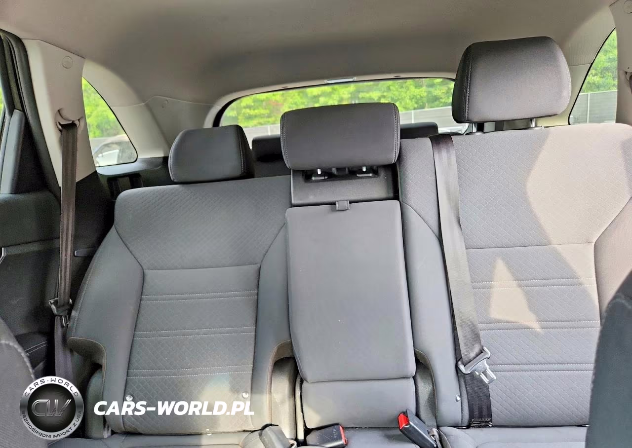 2020 Kia Sorento L VIN:5XYPG4A38LG654186 - 10