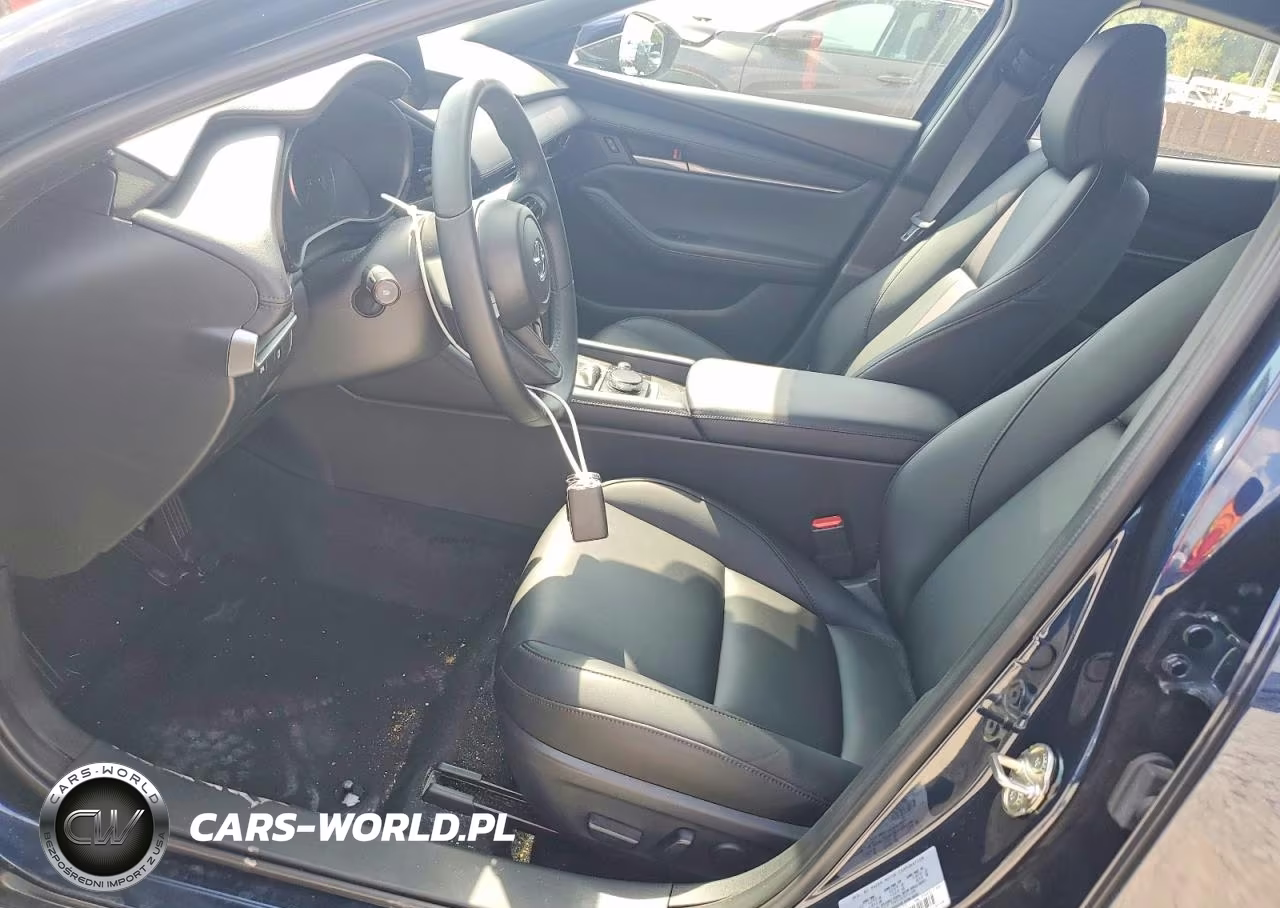 2026 Mazda 3 Preferred VIN:JM1BPALL5T1861673 - 7