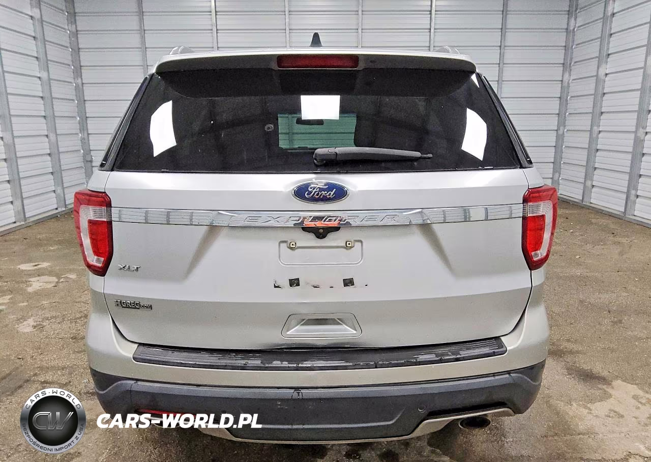 2018 Ford Explorer Xlt VIN:1FM5K7D87JGA91765 - 6