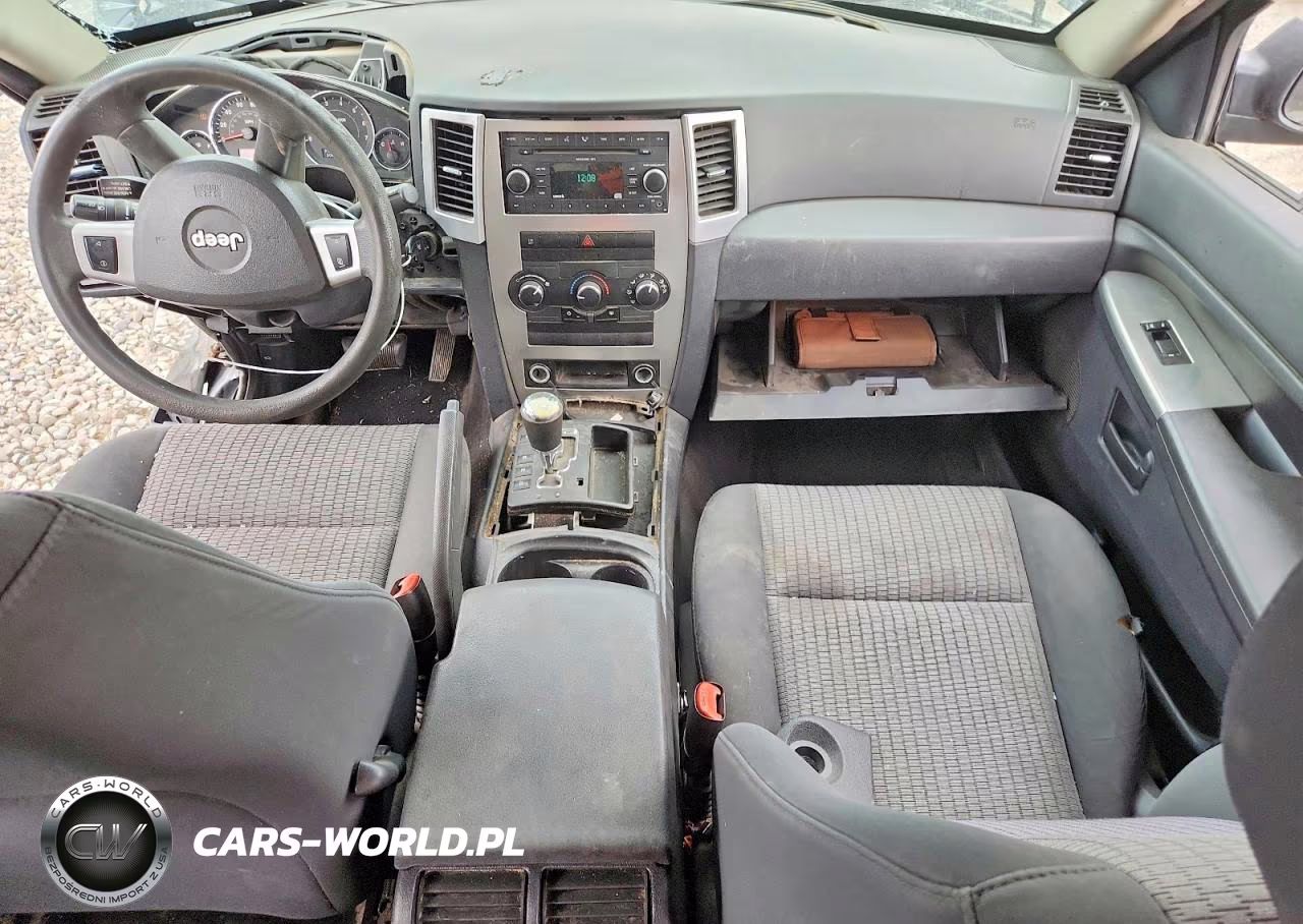 2008 Jeep Grand Cherokee Laredo VIN:1J8GR48K38C194673 - 8