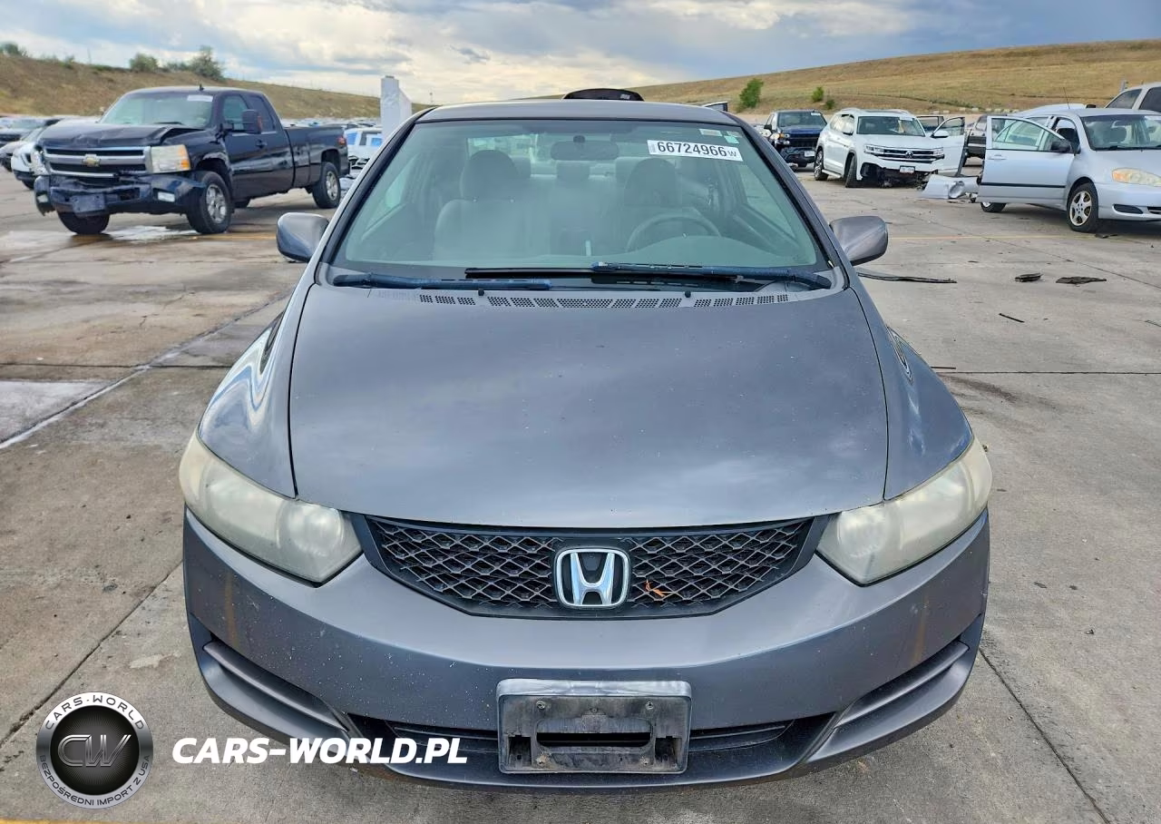 2009 Honda Civic Lx VIN:2HGFG12629H527805 - 5