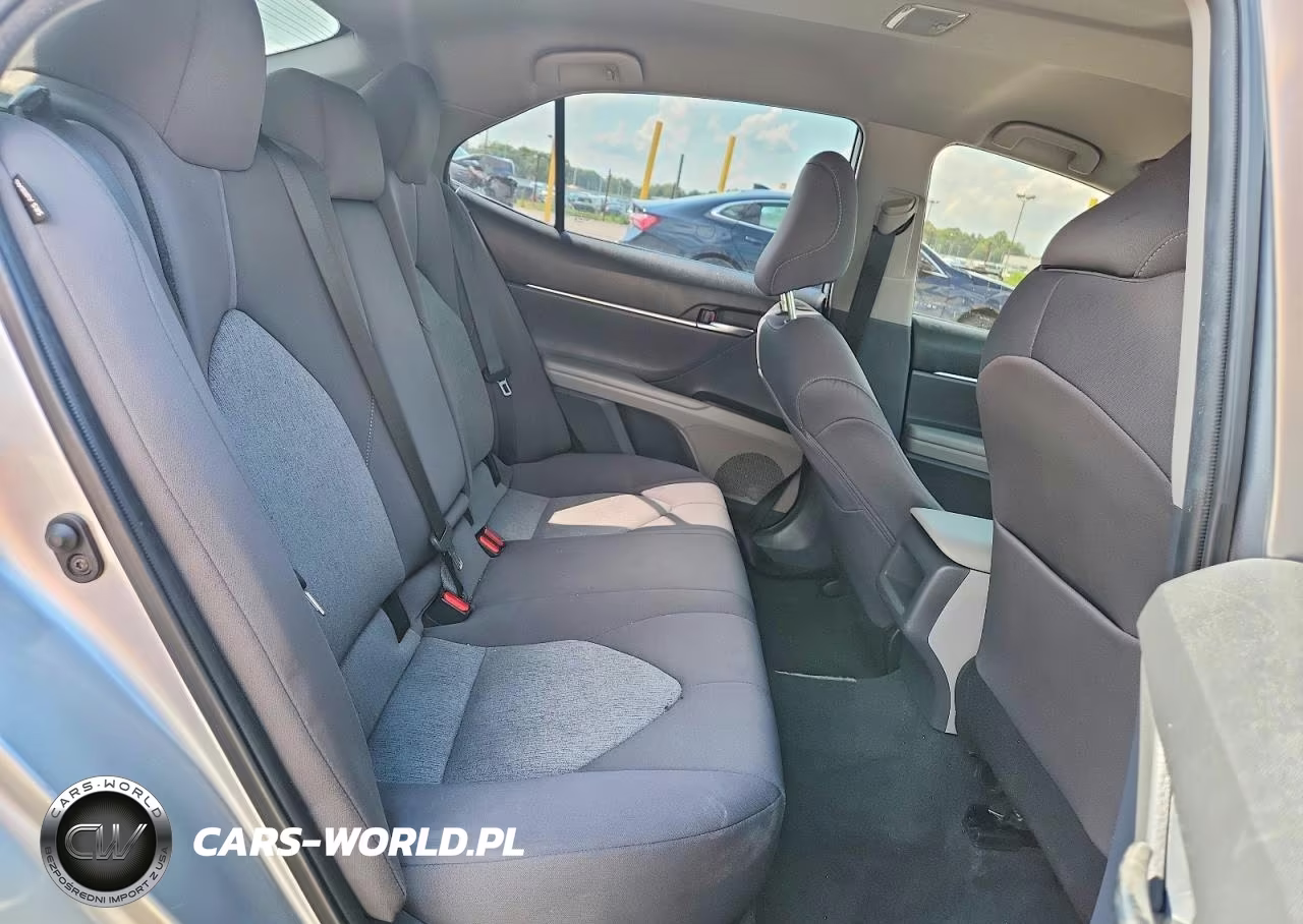 2022 Toyota Camry Le VIN:4T1C11AK2NU647222 - 10