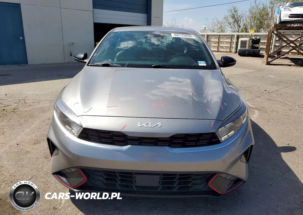 2024 Kia Forte Gt Line VIN:3KPF54AD4RE812555 - 5