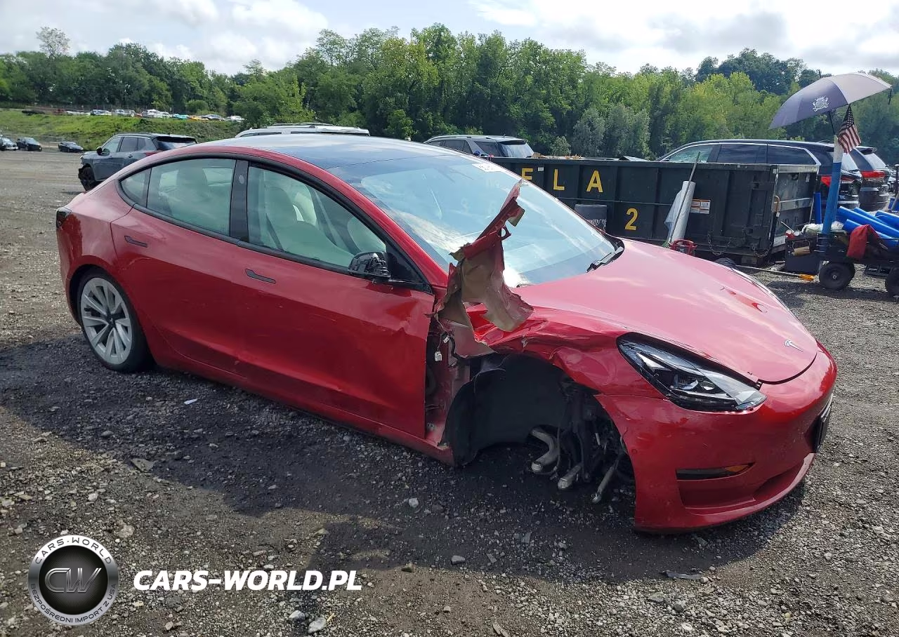 2021 Tesla Model 3 VIN:5YJ3E1EB1MF015631 - 4