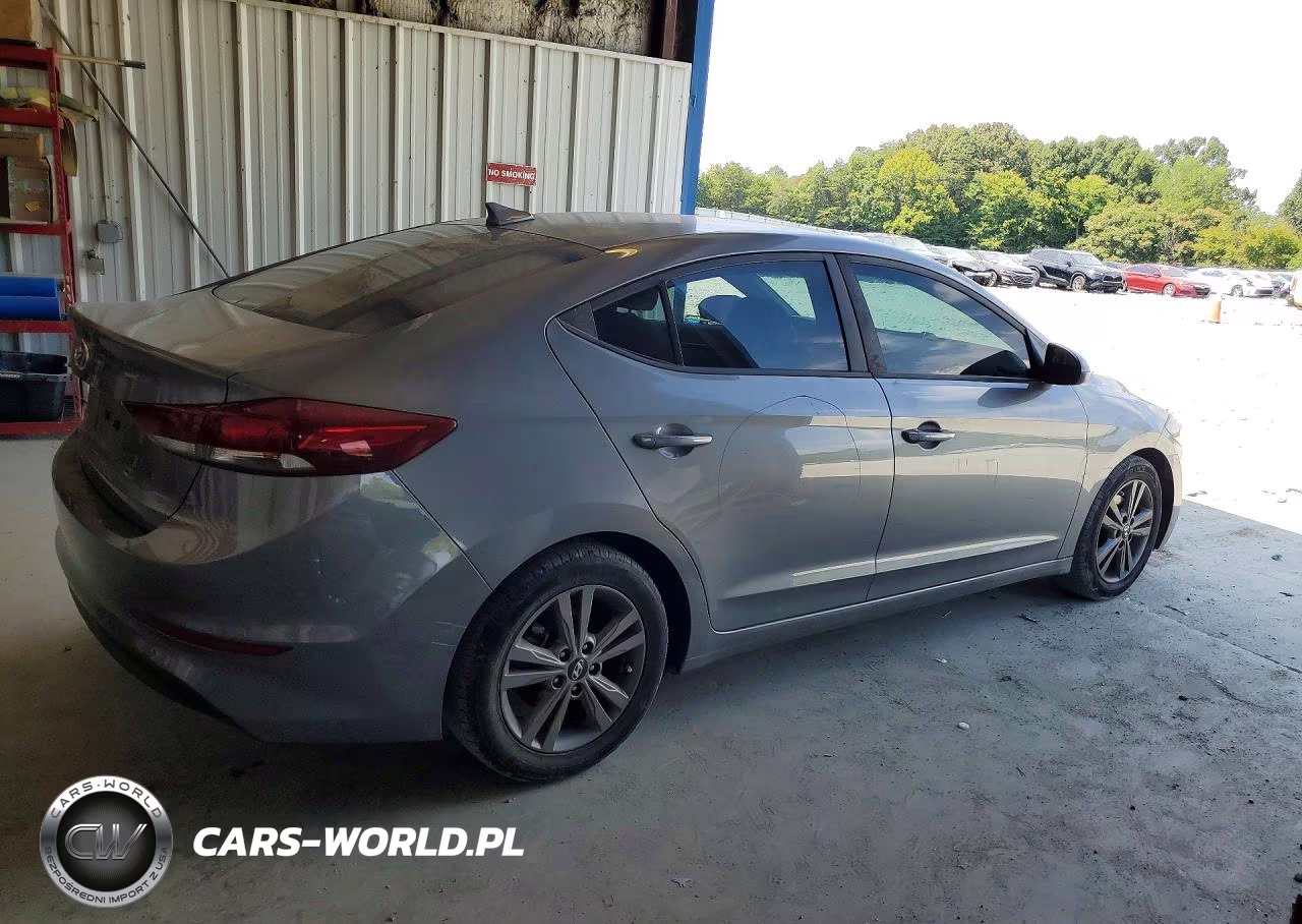 2018 Hyundai Elantra Sel VIN:5NPD84LF1JH316321 - 3