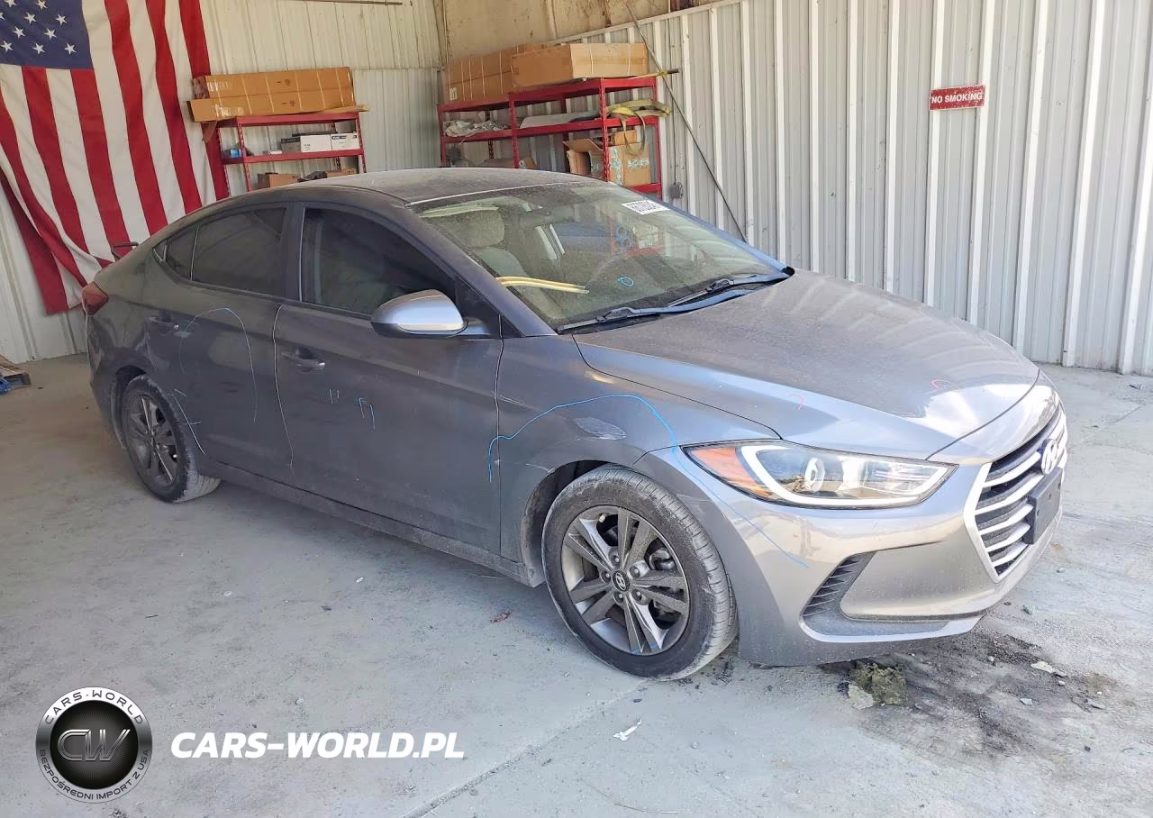2018 Hyundai Elantra Sel VIN:5NPD84LF1JH316321 - 4