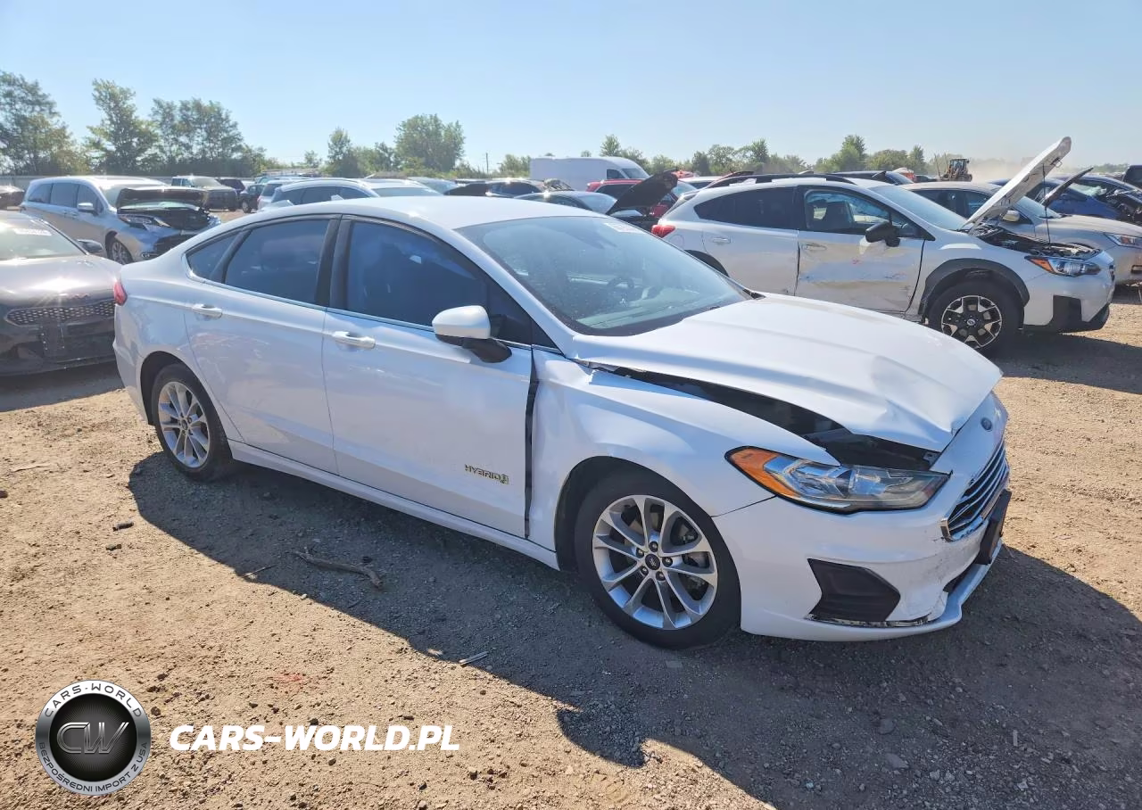2019 Ford Fusion Se VIN:3FA6P0LUXKR119302 - 4