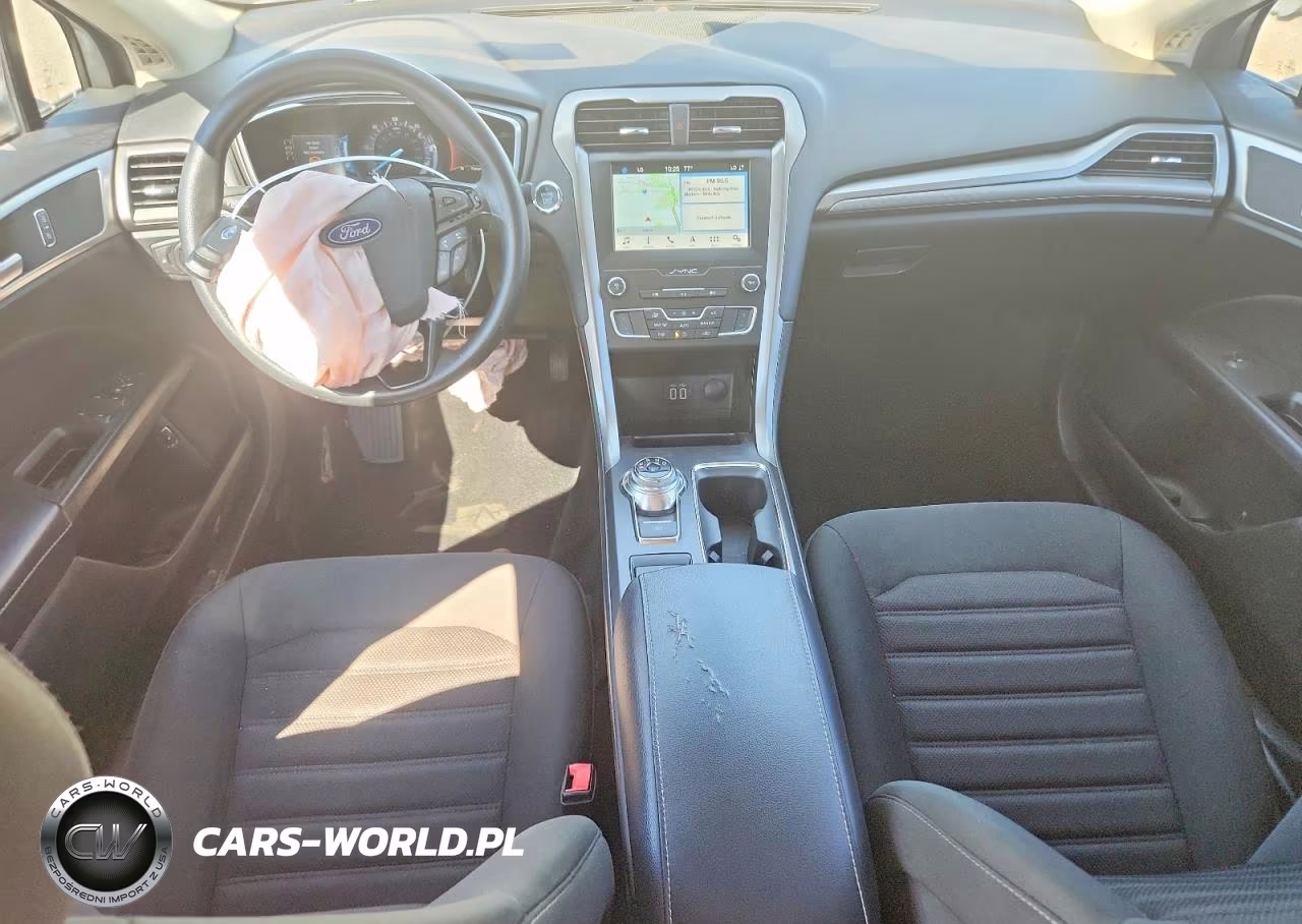 2019 Ford Fusion Se VIN:3FA6P0LUXKR119302 - 8