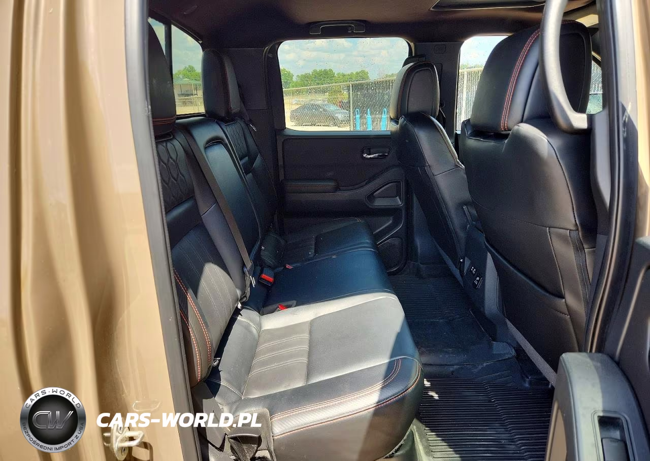 2023 Nissan Frontier Pro-4X VIN:1N6ED1EK7PN608490 - 10