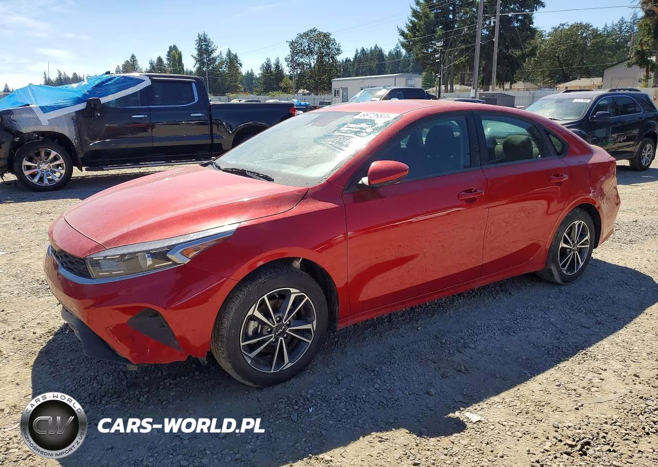 2024 Kia Forte Lxs – zdjęcie 1 z 12