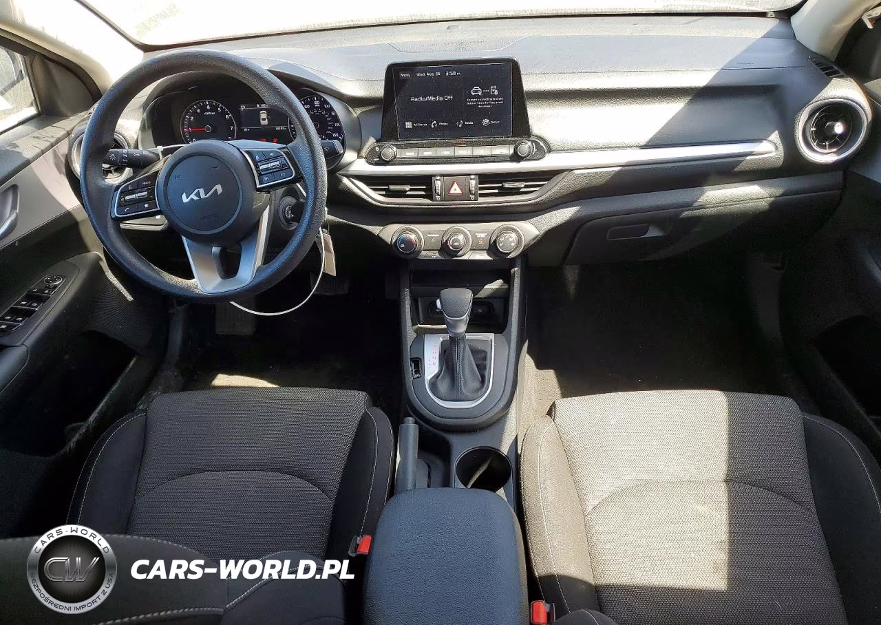 2024 Kia Forte Lxs VIN:3KPF24ADXRE742021 - 8