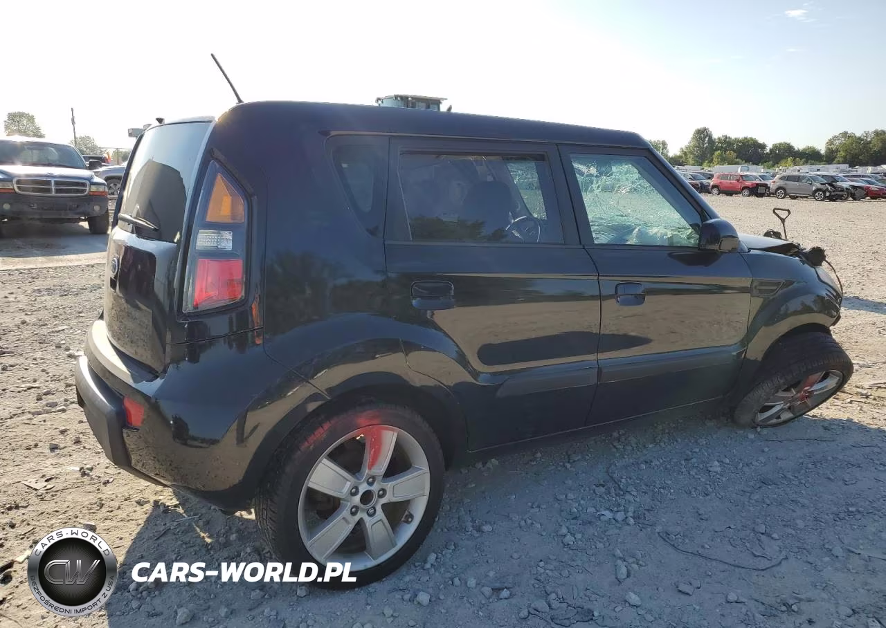 2010 Kia Soul + VIN:KNDJT2A20A7183058 - 3