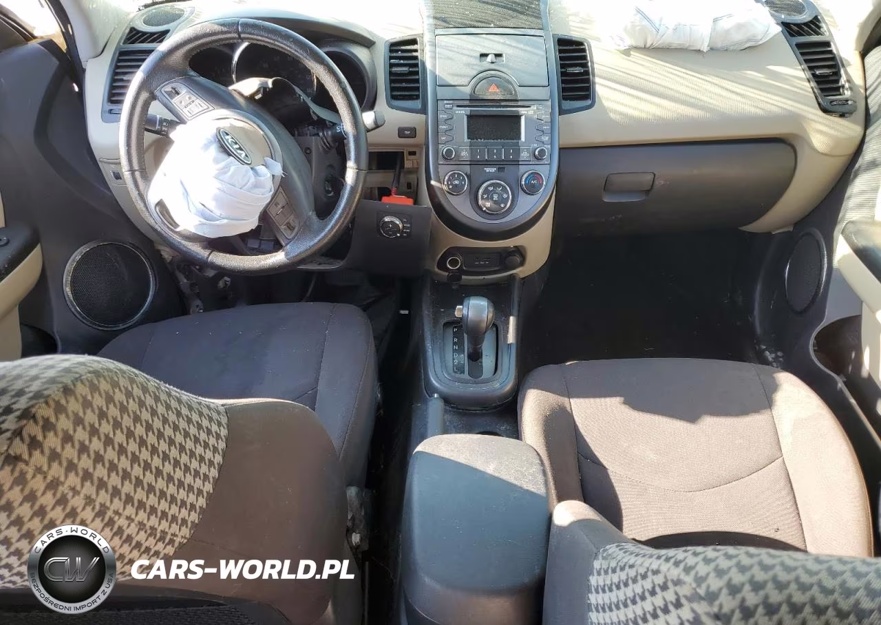 2010 Kia Soul + VIN:KNDJT2A20A7183058 - 8