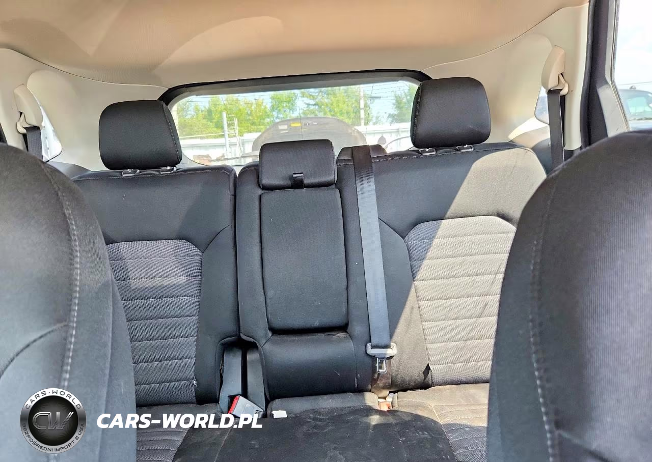 2020 Ford Edge Se VIN:2FMPK3G99LBA76104 - 10