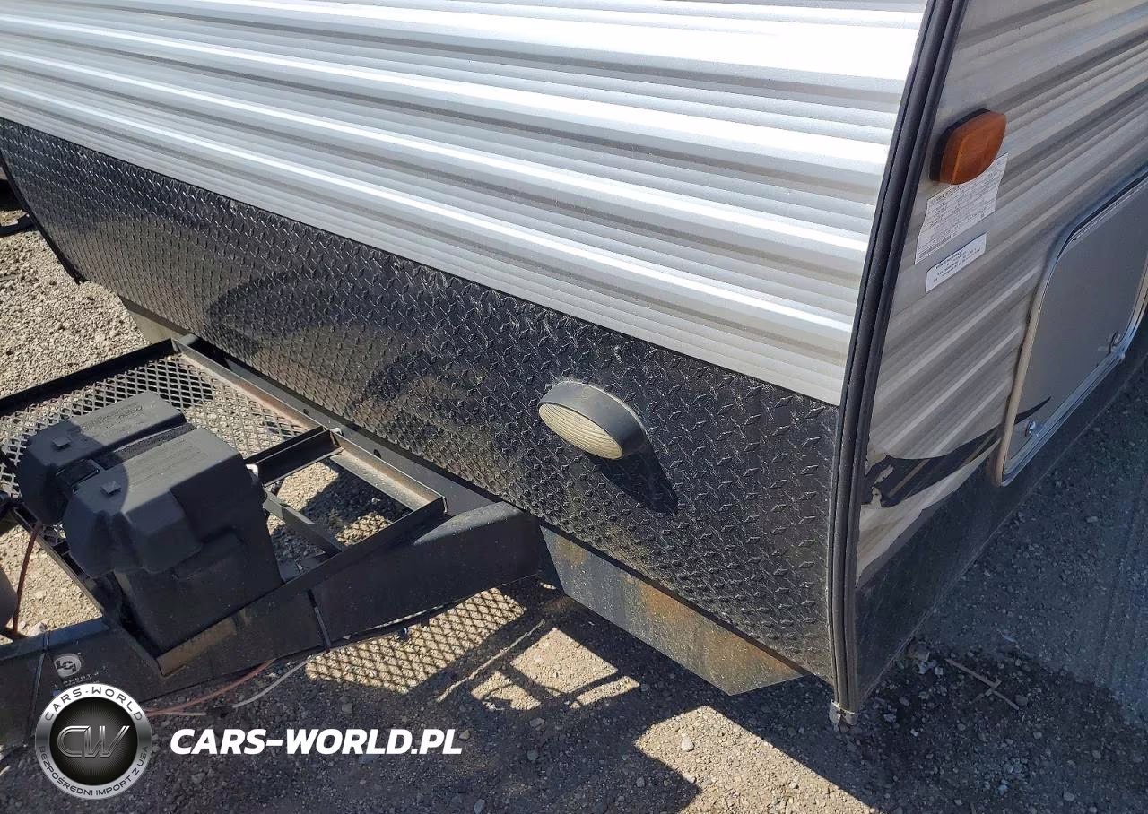 2016 Gulf Stream Track & Trail Camper VIN:1NL1GTL29G1122031 - 8