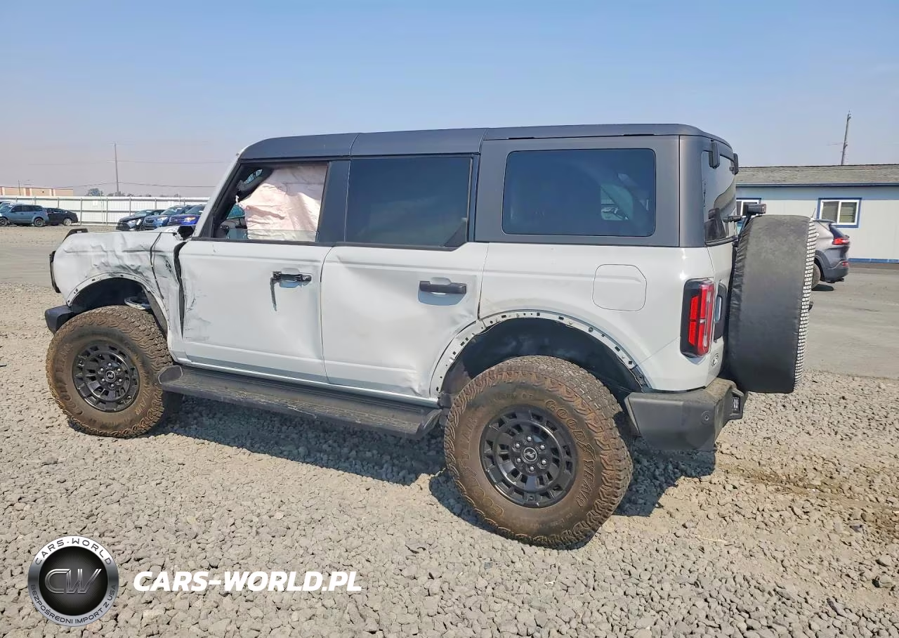 2026 Ford Bronco Outer Banks VIN:1FMEE8BH3TLA64038 - 2