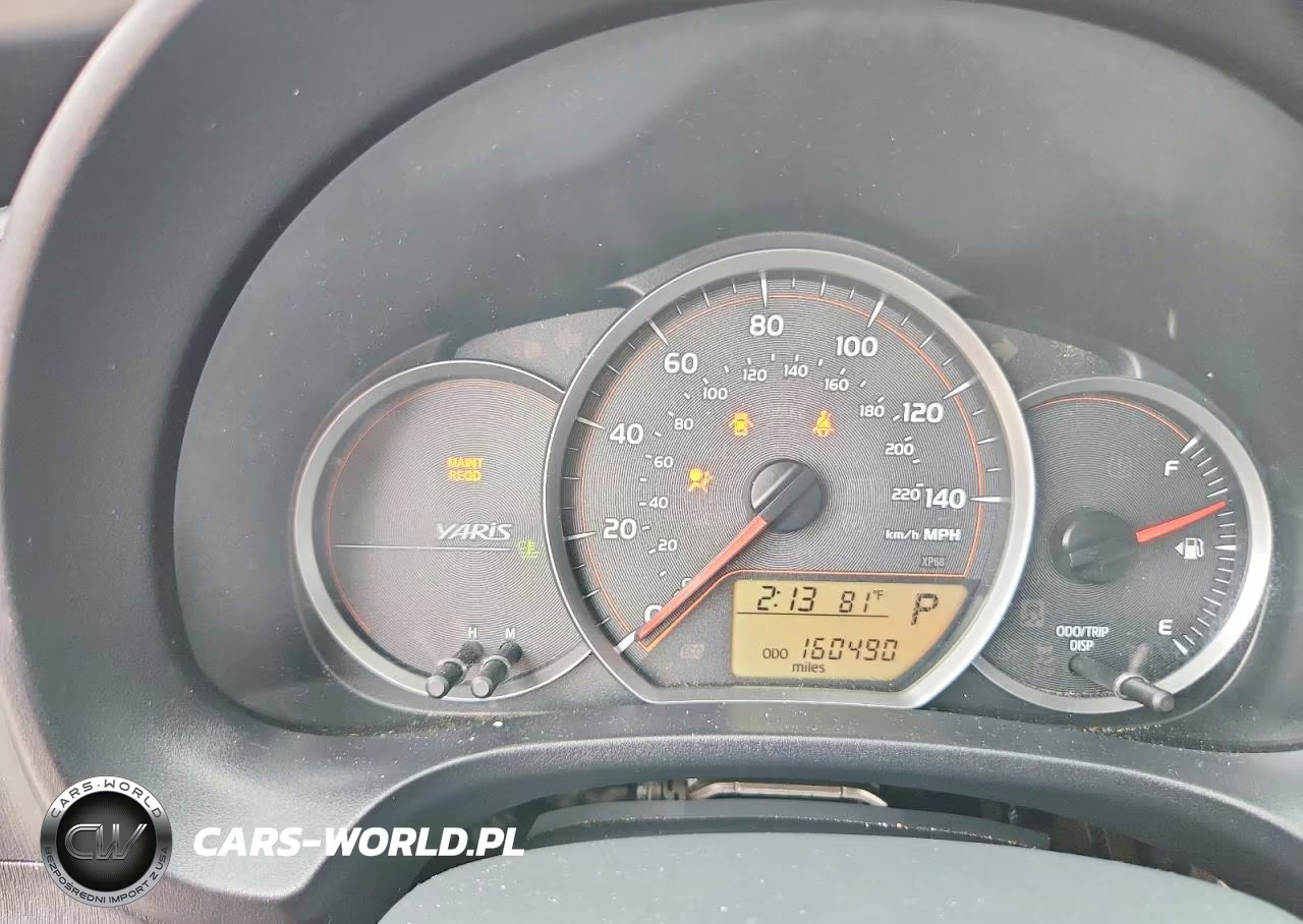 2013 Toyota Yaris 5-Door Le VIN:JTDKTUD36DD557537 - 9