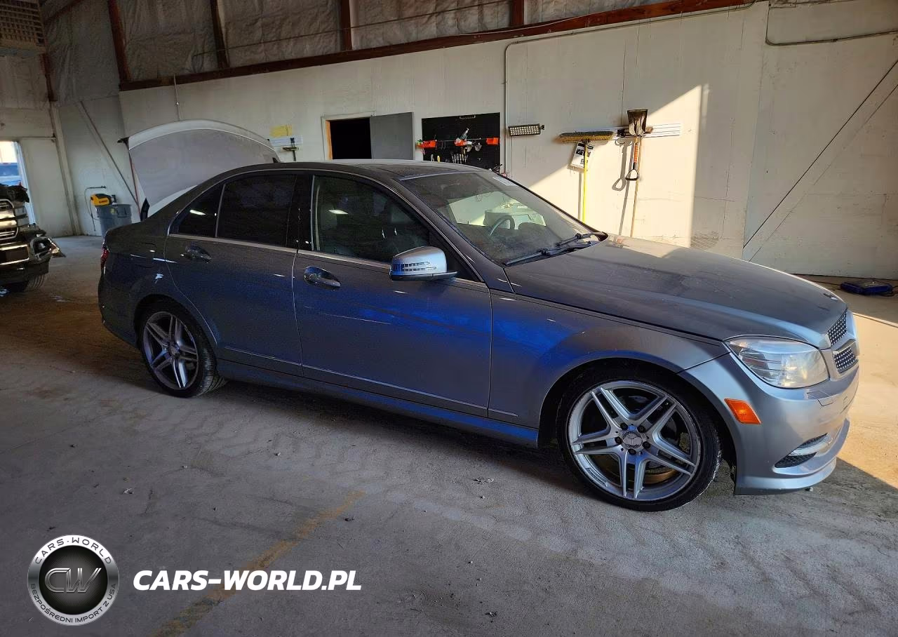 2011 Mercedes-Benz C 350 VIN:WDDGF5GB7BR136079 - 4