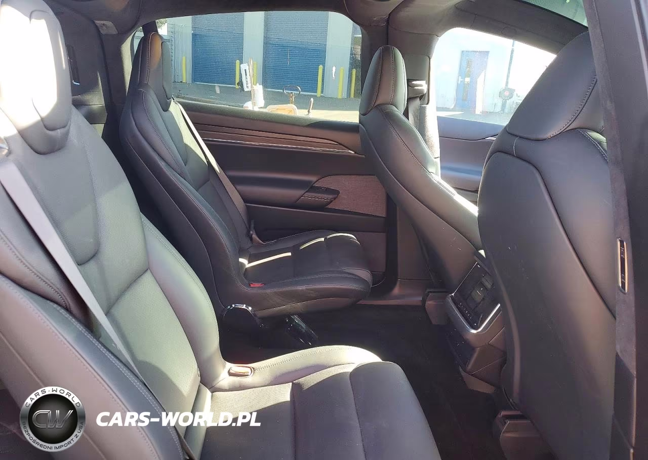2023 Tesla Model X VIN:7SAXCBE58PF416897 - 11