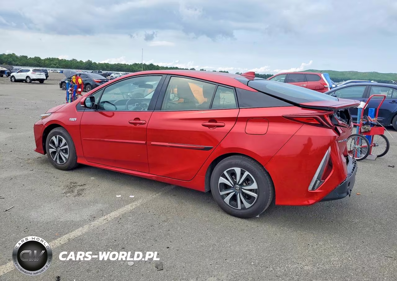 2018 Toyota Prius Prime Plus VIN:JTDKARFP2J3083137 - 2