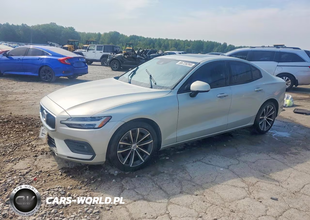 2021 Volvo S60 T5 Momentum