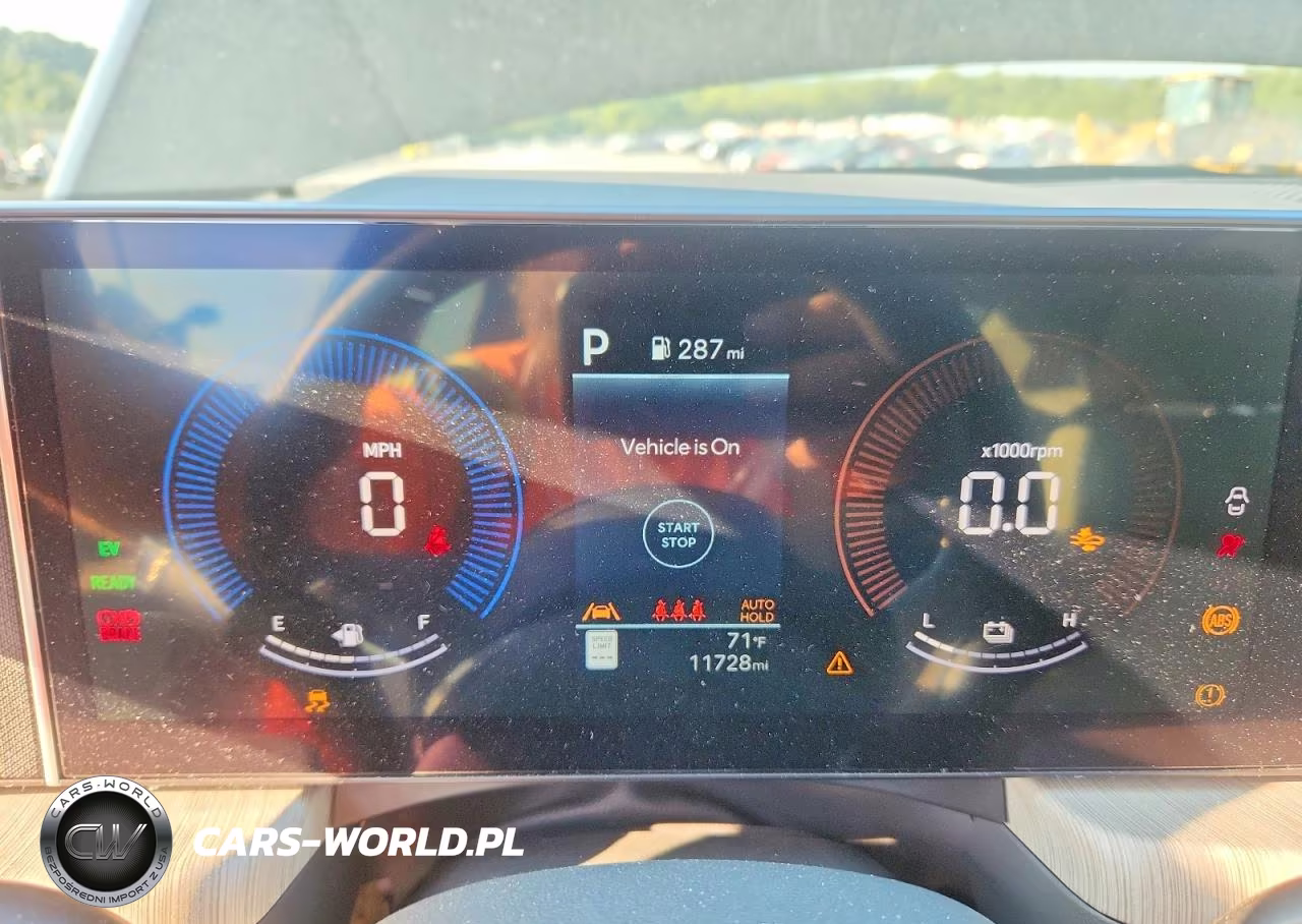 2026 Hyundai Sonata Hybrid Blue VIN:KMHL24JJ3TA156131 - 9
