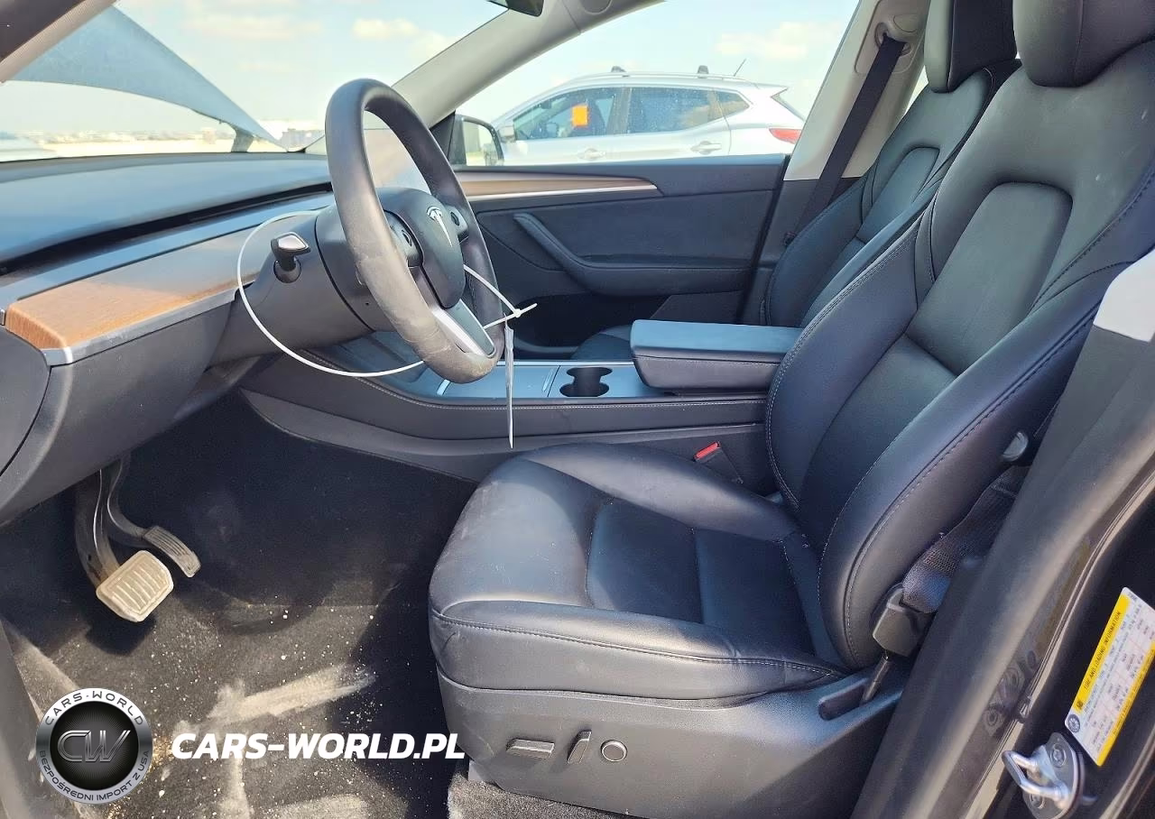 2024 Tesla Model Y VIN:7SAYGDED4RF018505 - 7