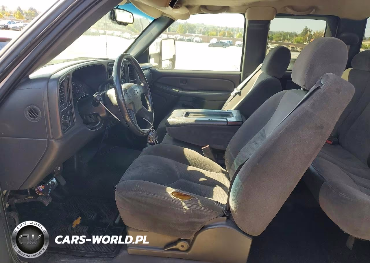 2007 Chevrolet Silverado C2500 Heavy Duty VIN:1GBHC29D17E149496 - 7