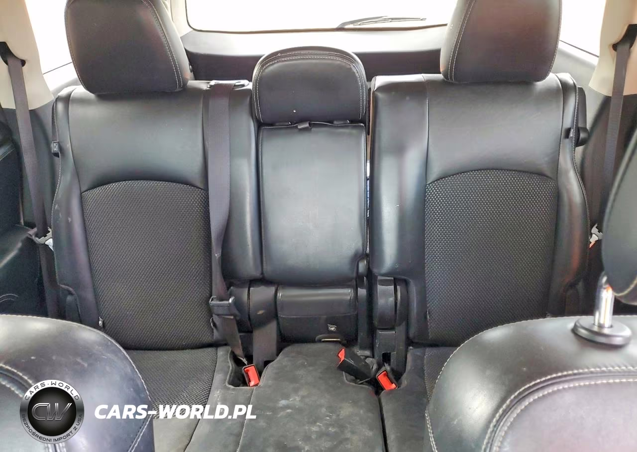 2019 Dodge Journey Crossroad VIN:3C4PDCGG4KT717949 - 10