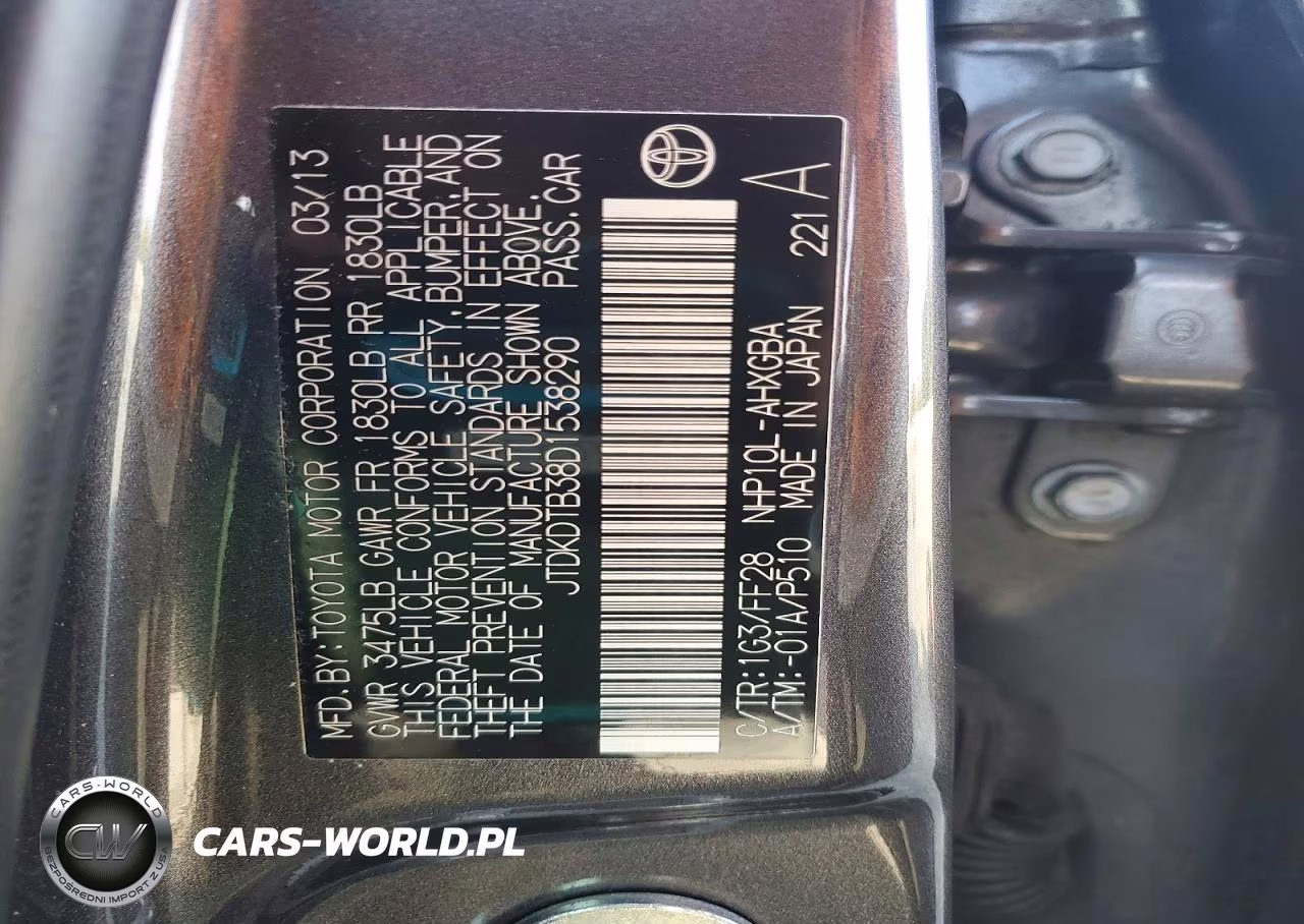 2013 Toyota Prius C Three VIN:JTDKDTB38D1538290 - 14