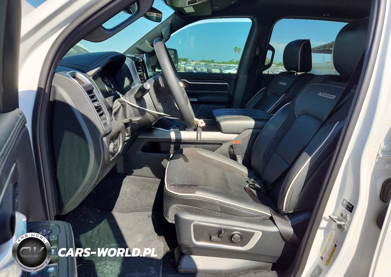 2025 Ram 1500 Laramie VIN:1C6SRFJP3SN597140 - 7
