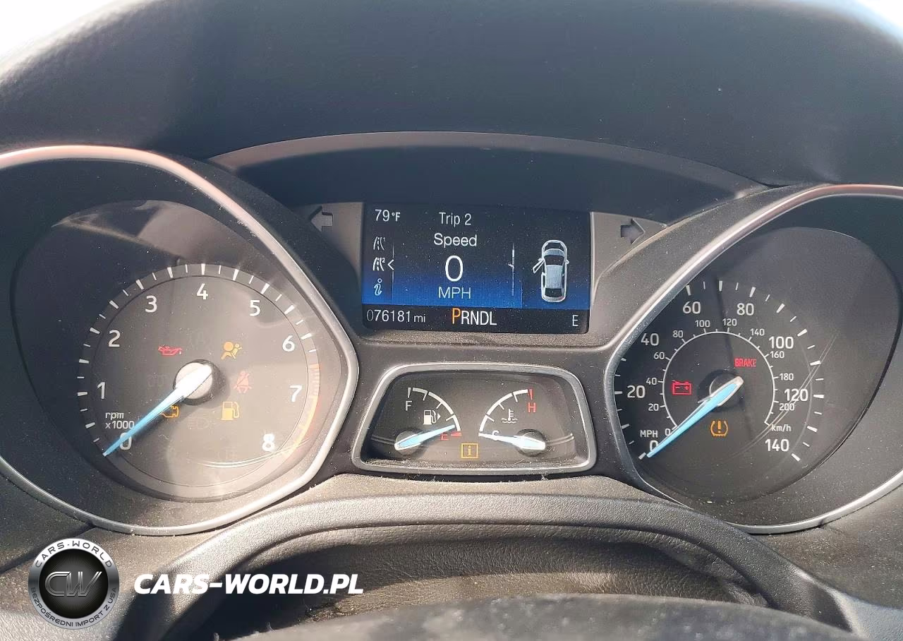 2017 Ford Focus Se VIN:1FADP3K23HL308745 - 9