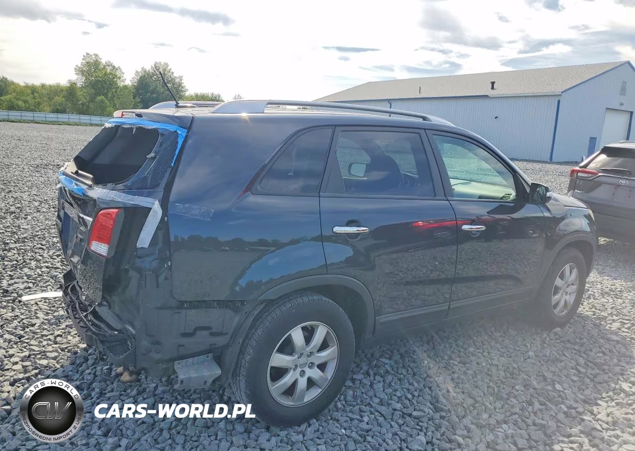 2012 Kia Sorento Lx VIN:5XYKT3A60CG236103 - 3