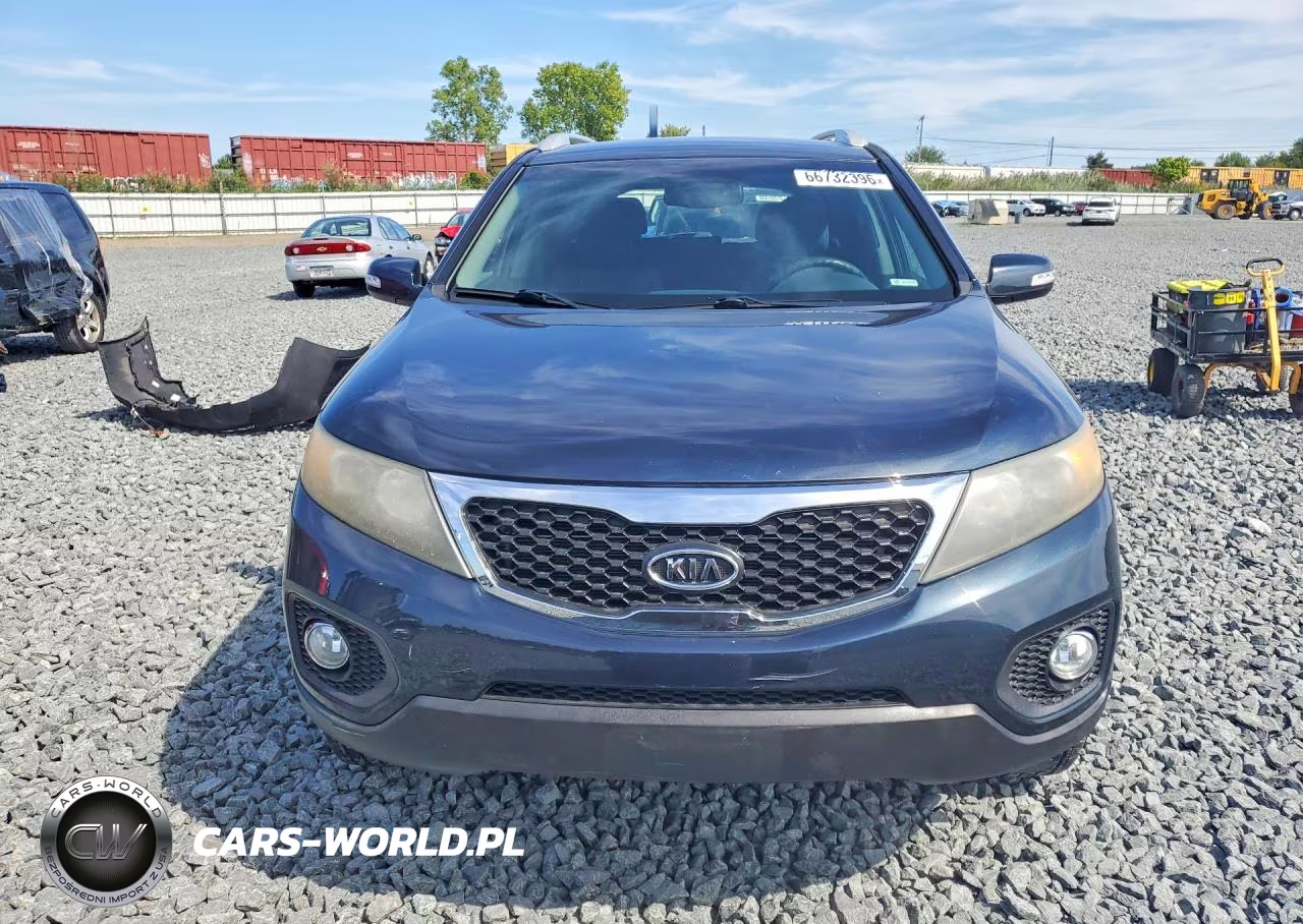 2012 Kia Sorento Lx VIN:5XYKT3A60CG236103 - 5