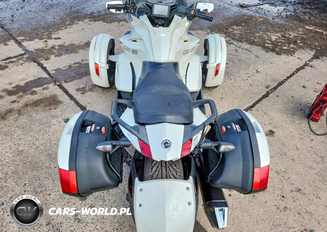2015 Can-Am Spyder Roadster St VIN:2BXNCBC45FV000654 - 6